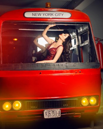 نسرين طافش بإطلالة ساحرة