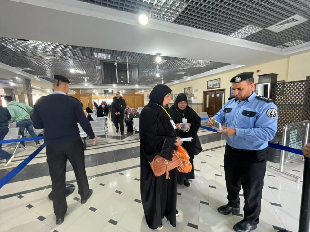 📷بدء مغادرة الدفعة الثانية من الفوج الثاني لمعتمري قطاع غزة عبر معبر رفح البري صباح اليوم، وعددهم 290 معتمراً.👇