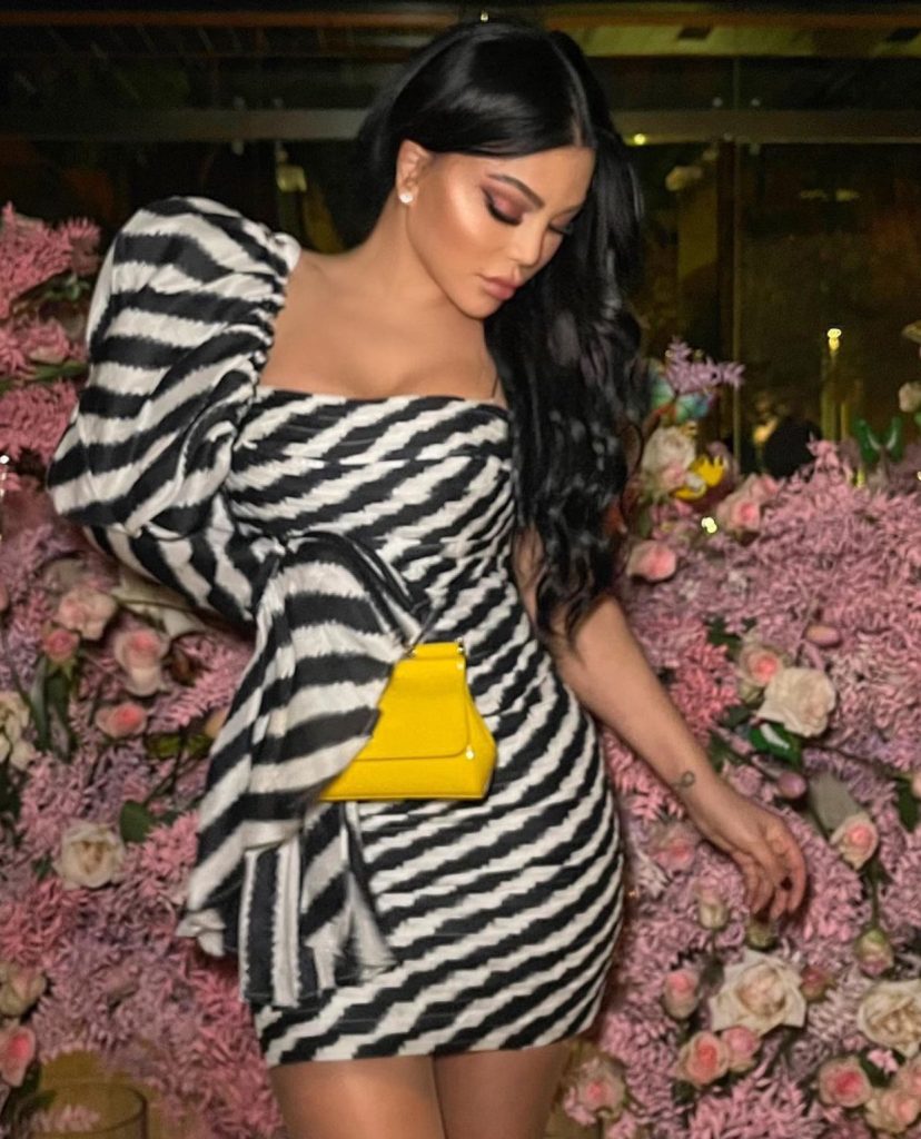 هيفاء وهبي بإطلالة تحبس الأنفاس