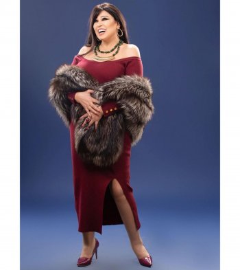 فيفي عبده بإطلالة رائعة والجمهور يتفاعل