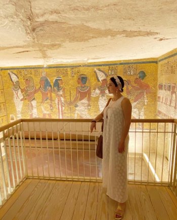 نسرين طافش بفستان أبيض وإطلالة رائعة