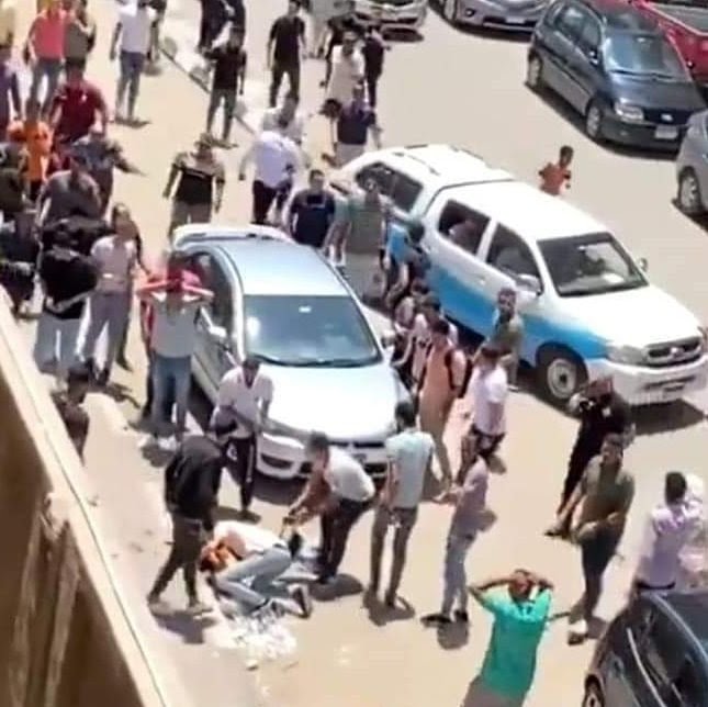 طالب مصري يقدم على قتل زميلته بكلية الآداب "نيرة أشرف أحمد" في جامعة المنصورة .