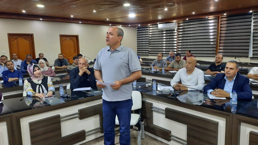 القلّاب" ينادي بوحدة حركة فتح لاستعادة دورها الوطني والنضالي