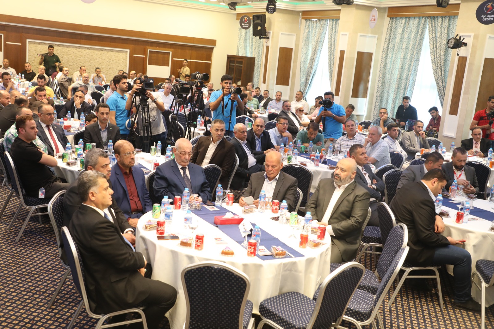 شركة كهرباء بغزة تجري السحب الأول على جوائز حملة نقاطك