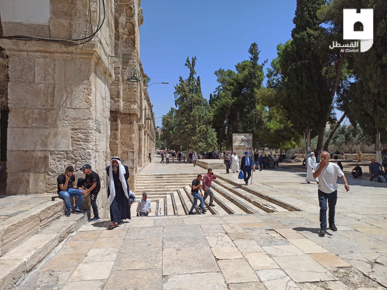 📷الأجواء هذه الأثناء في المسجد الأقصى مع بدء توافد المصلين لأداء صلاة الجمعة