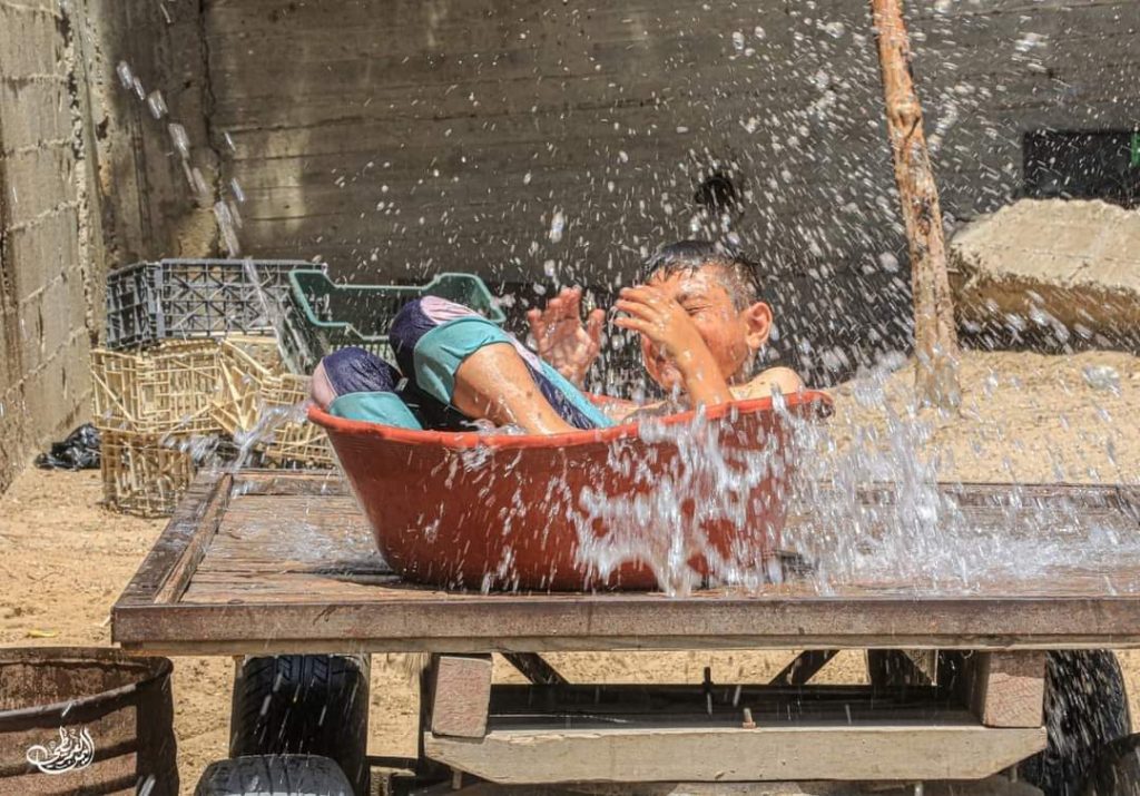 📷هكذا تبدو أجواء الصيف في #غزة مع ارتفاع درجة الحرارة