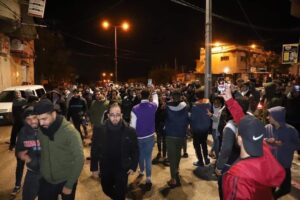 احتجاجات في بيت لاهيا ضد قرار مصادرة بعض الأراضي