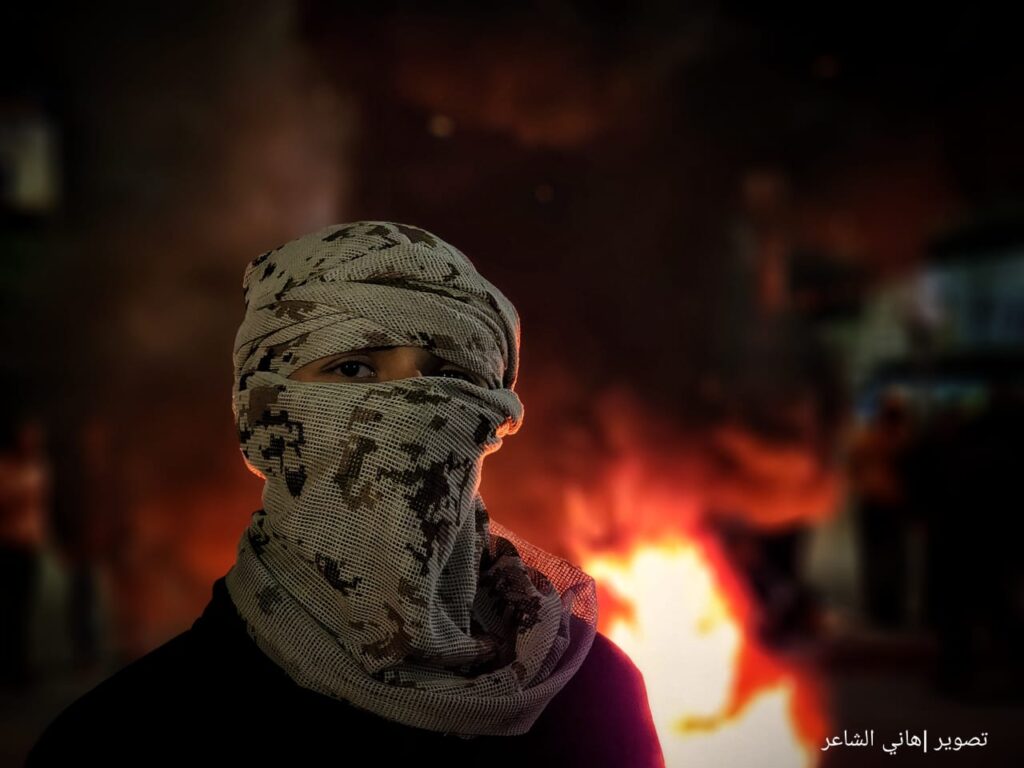 📷عشرات الشبان يتظاهرون برفح نصرة لبلدة حوارة.