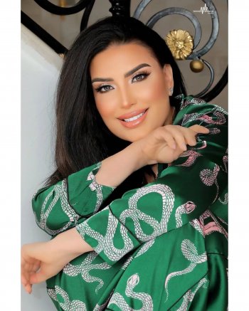 عبير صبري تحدث بلبلة بجلسة تصوير مرتدية بيجاما