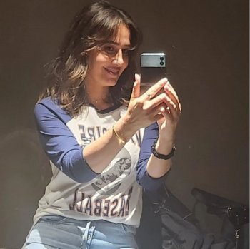 حلا شيحة بإطلالة بسيطة.. وهذا ما كشفته عن ملابسها
