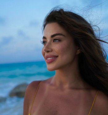 يارا السكري تتألق بإطلالة مميزة
