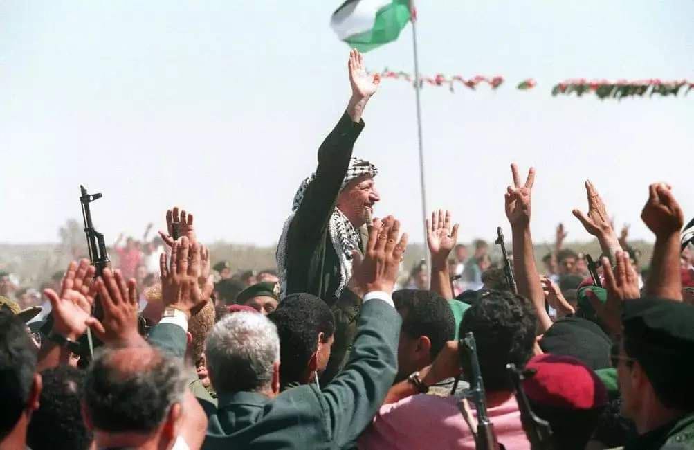 29 عاماً على عودة "أبو عمار" إلى أرض الوطن