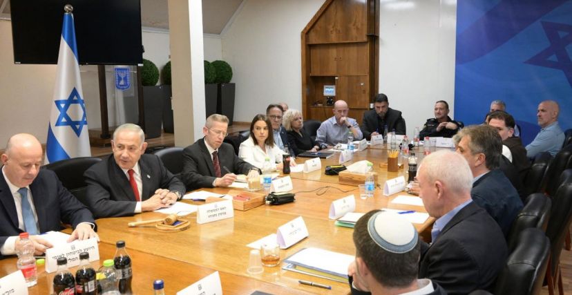 مجلس الحرب الإسرائيلي يقرر إرسال وفد إلى قطر لاستكمال محادثات تبادل الأسرى