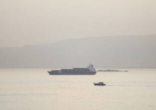 كيف أثرت هجمات الحوثيين على إسرائيل..؟!