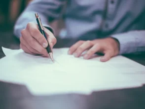 إبراهيم حميدي: "أونروا" وشوارع "اليوم التالي"