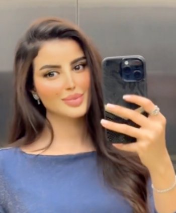بالصورة: فتاة تفاجئ الجمهور بشبهها الكبير بـ ياسمين صبري