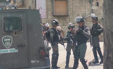 مستعمرون يقتحمون المنطقة الغربية في حوسان غرب بيت لحم