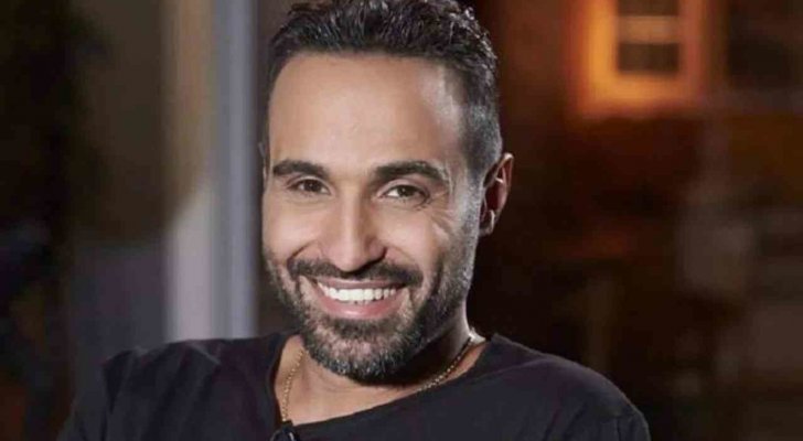 أحمد فهمي يتهم أحد الأشخاص بعمل سحر أسود لعائلته