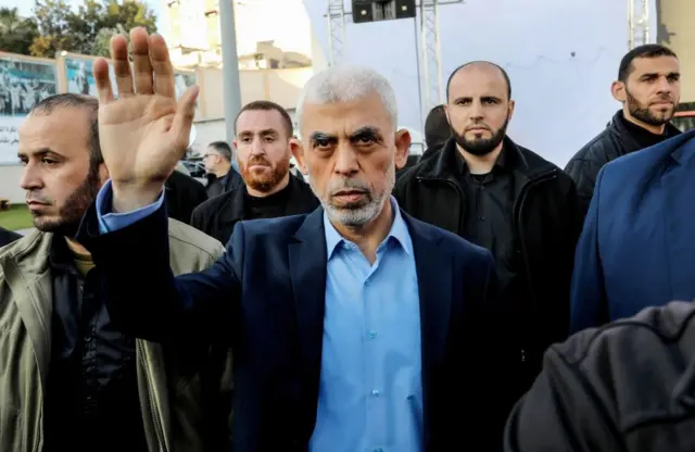 هل أمر السنوار باستئناف العمليات التفجيرية في الداخل