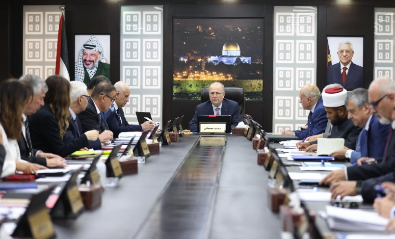 رئيس الوزراء يعلن تشكيل الفريق الوطني لإعادة اعمار قطاع غزة