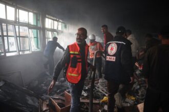 421 يوما للحرب على فلسطين