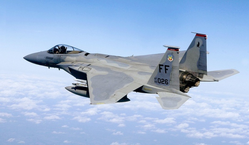 اسرائيل توقع صفقة شراء 25 طائرة F-15 جديدة