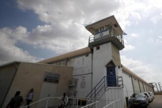 أوضاع مزرية لأسرى معتقل "ريمون" وخاصة المرضى