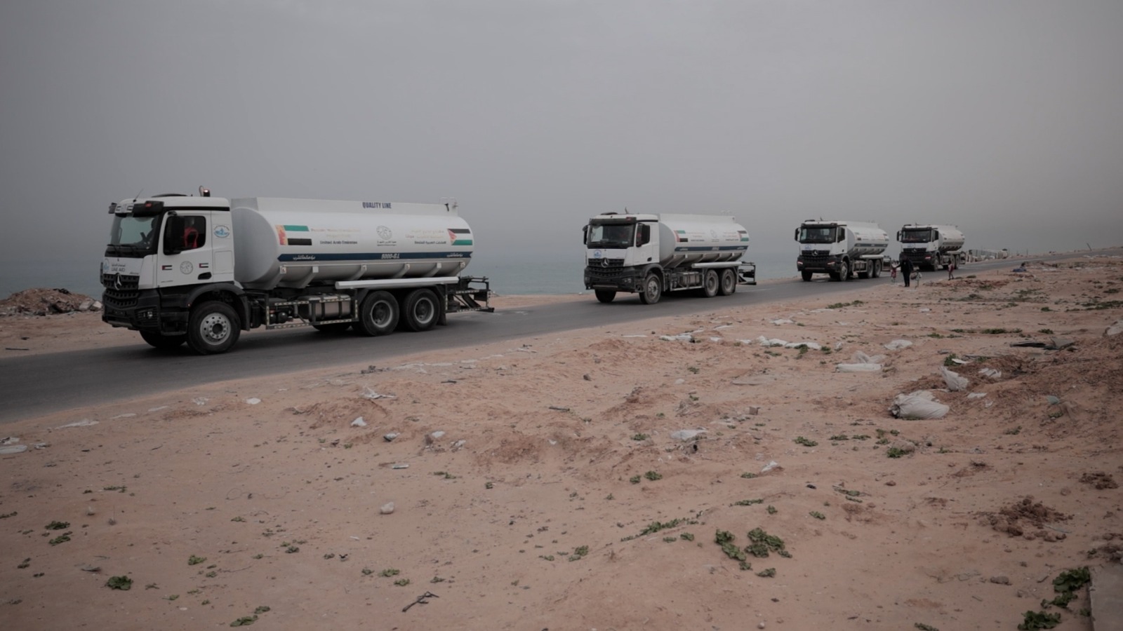 بعد تفاقم الأزمة الإنسانية… عملية الفارس الشهم 3 تُسير قوافل وخزانات مياه لمخيمات النازحين في قطاع غزة