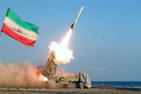 إيران تحذر: كل الخيارات مطروحة في حال تدخل أمريكا
