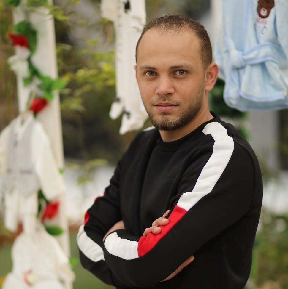 حكاية الشهيد الصحفي هشام النواجحة