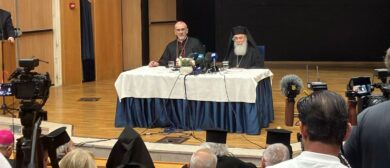 البطريركان ثيوفيلوس الثالث و بيتسابالا