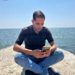 الشهيد الصحفي محمد قريقع... الصوت الذي قاوم حتى الصمت