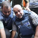 حمزة الدحدوح.. الصحفي الذي رفض الرحيل واختار البقاء في قلب المعركة