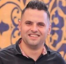 يوسف عقل خرج ليبحث عن لقمة عيشه فعاد شهيدًا