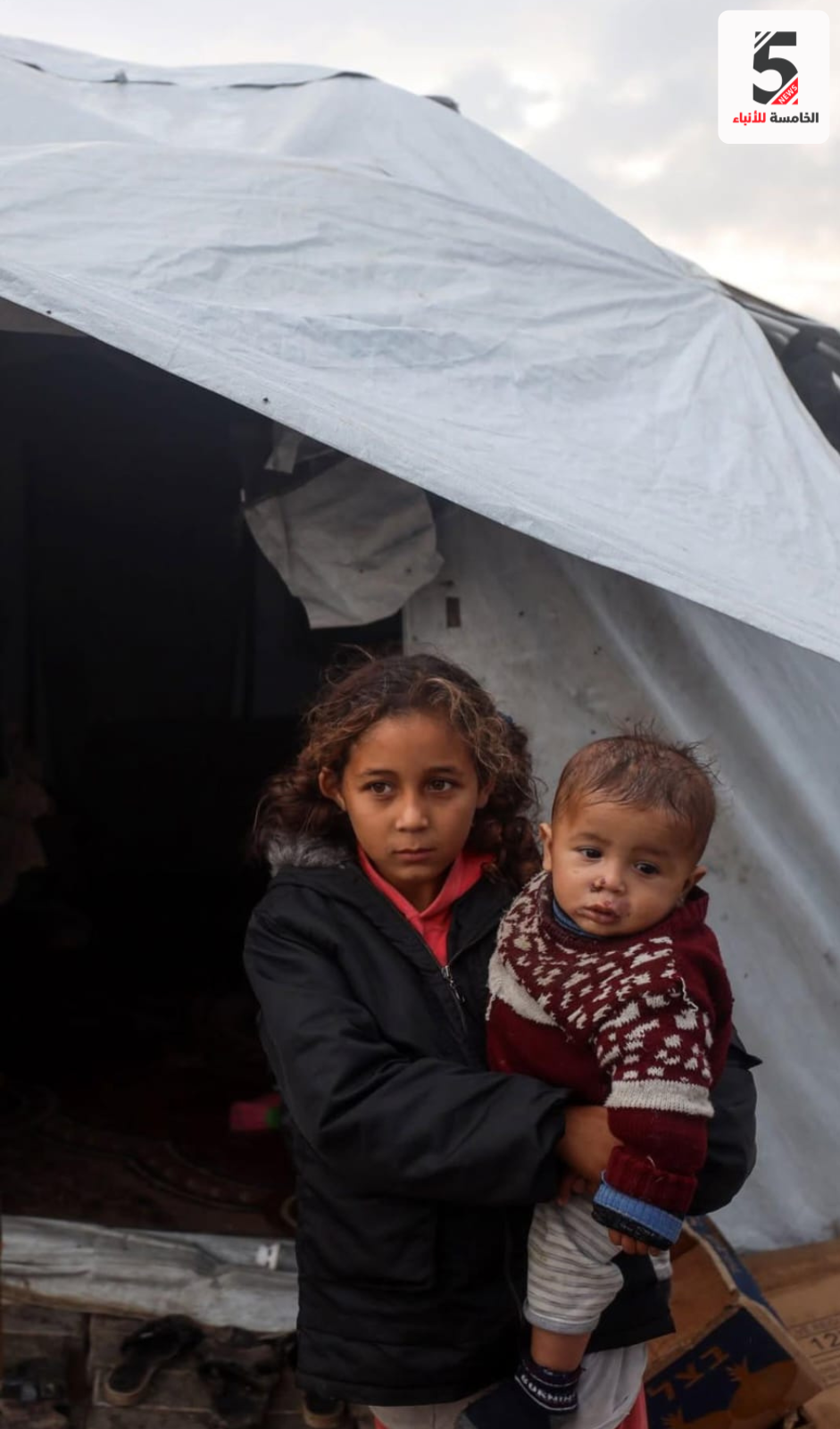 شتاء النازحين في غزة .. حين يتحول المطر إلى مأساة