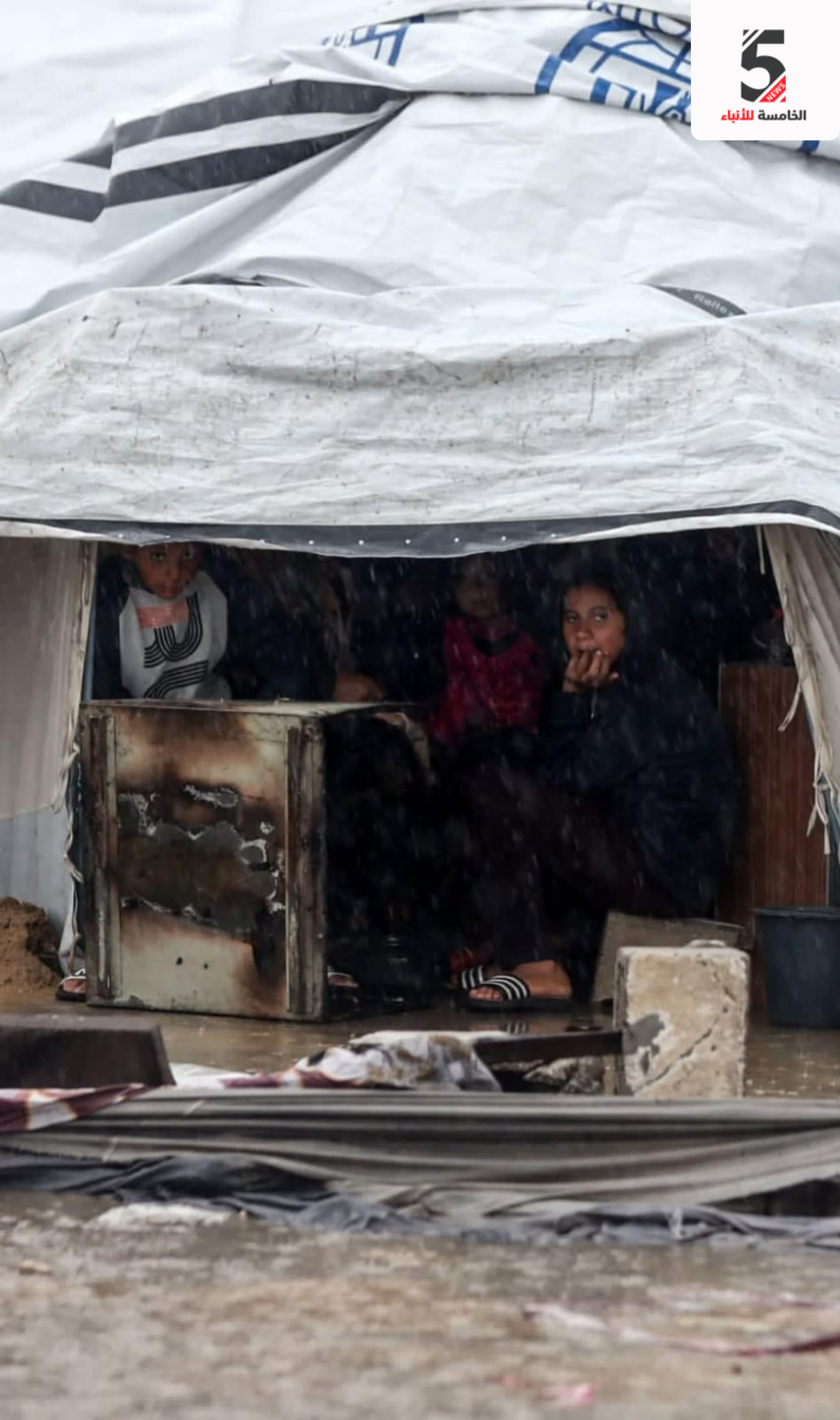 المنخفض رحل، لكن المعاناة بقيت… صور من واقع النازحين في غزة