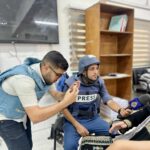 إبراهيم ظاهر شهيد الإنسانية: بين رحمة التمريض وعدسة الحقيقة