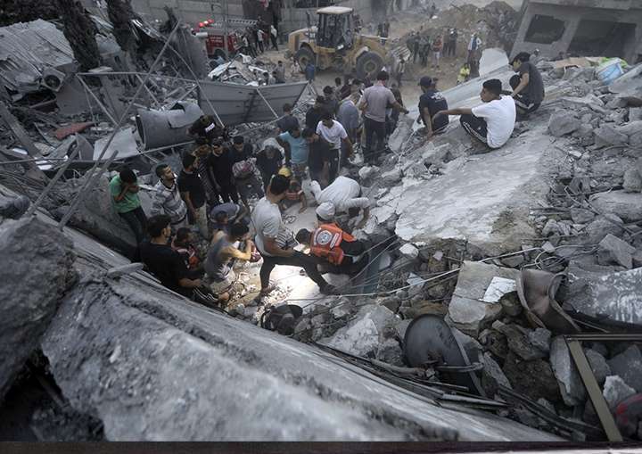 الرئاسة الفلسطينية تدين استمرار استهداف المدنيين في غزة و تطالب المجتمع الدولي بالتدخل