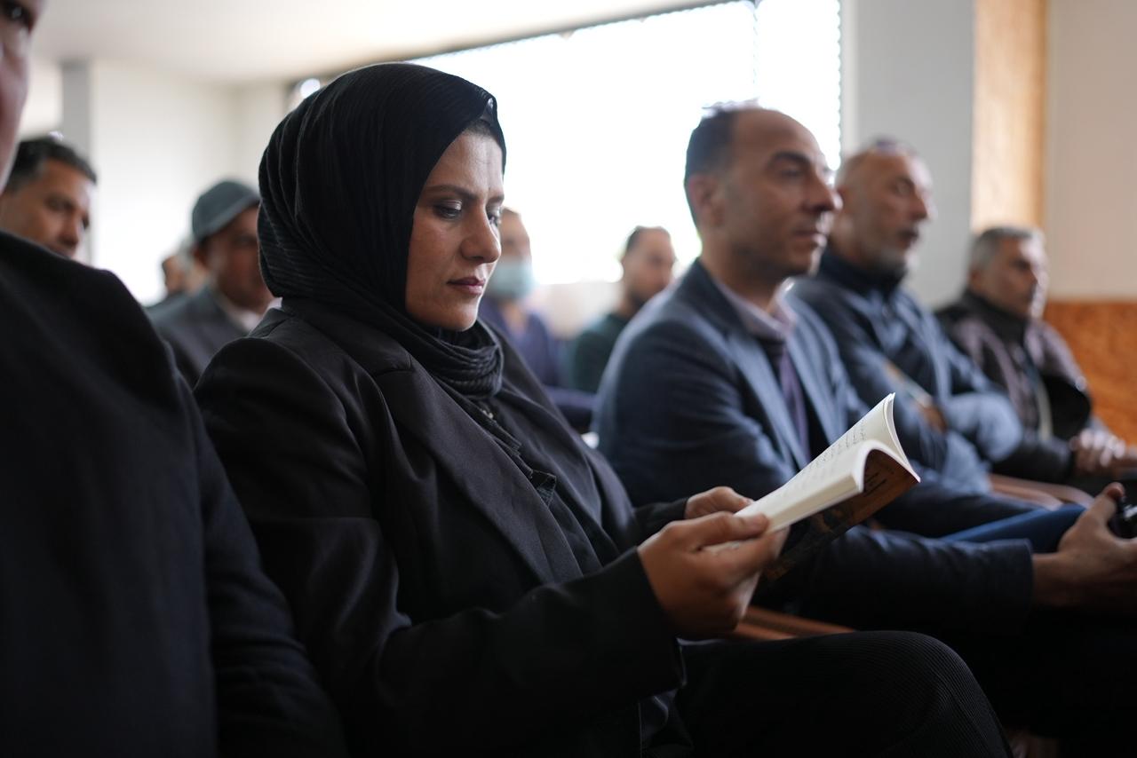 الكاتب (أبو لاشين) يوقع باكورة أعماله الأدبية (الحياة السابعة)