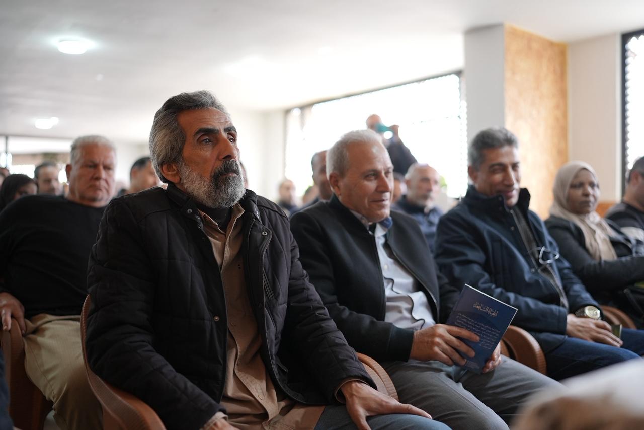 الكاتب (أبو لاشين) يوقع باكورة أعماله الأدبية (الحياة السابعة)