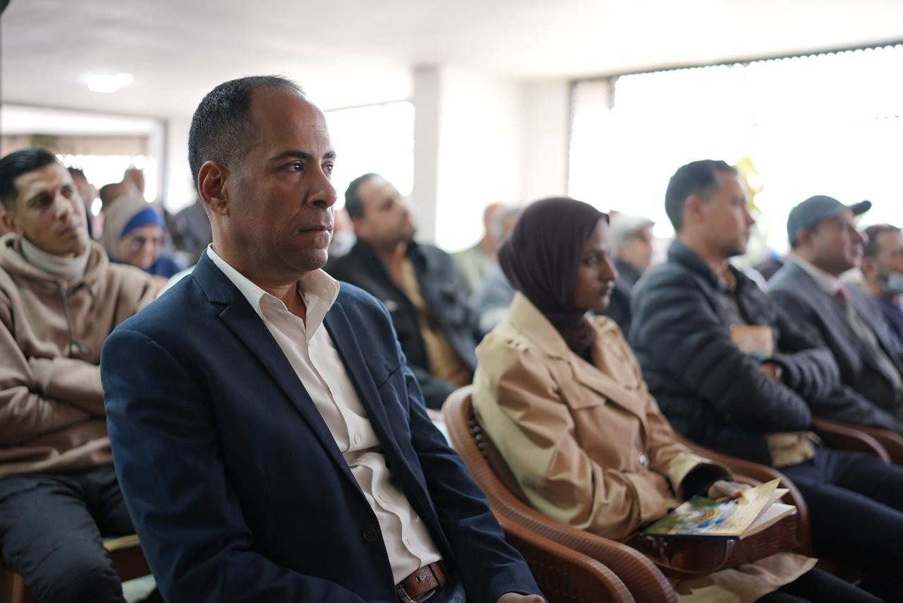 الكاتب (أبو لاشين) يوقع باكورة أعماله الأدبية (الحياة السابعة)