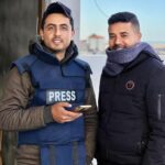 الصحفي عبد الرؤوف شعت.. العريس الذي خرج بالكاميرا فعاد شهيدًا