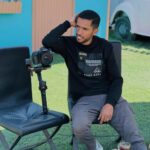 المصور الصحفي الشهيد أنس غنيم .. صاحب الكاميرا التي تحدّت الموت في قلب غزة