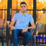 المصور الصحفي الشهيد أنس غنيم .. صاحب الكاميرا التي تحدّت الموت في قلب غزة