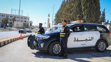 رجل يقتل أطفاله الثلاثة بآلة حادة في الأردن.. والسبب ؟؟