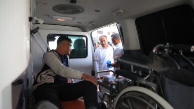 صور: إجلاء مرضى من قطاع غزة عبر معبر رفح لتلقي العلاج خارج القطاع