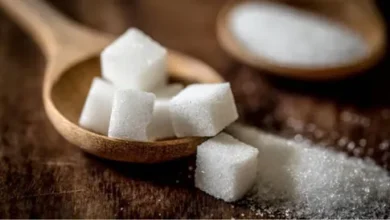 علماء يحذرون من الامتناع التام عن السُكَّر.. هذه الآثار التي يخلفها