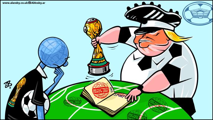 حكم المباراة يطرد المهاجرين !