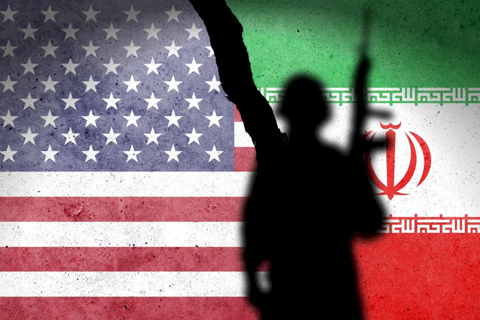 الجيش الأميركي يعلن تنفيذ الليلة الـ11 من ضرباته ضد إيران.. وطهران تفعّل دفاعاتها الجوية