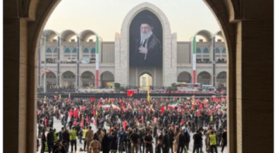 اليوم : إيران تبدأ رسميا مراسم تشييع للمرشد الأعلى الراحل "علي خامنئي"
